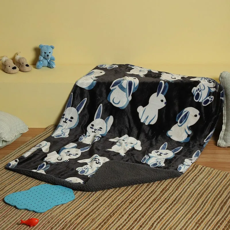 Monte Carlo Bunny Bliss Blanket - 550 GSM media 3