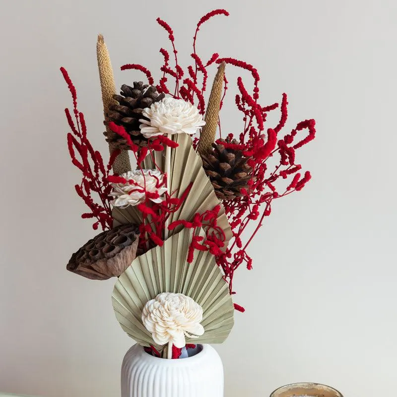 Scarletta Dried Flower Bunch media 3