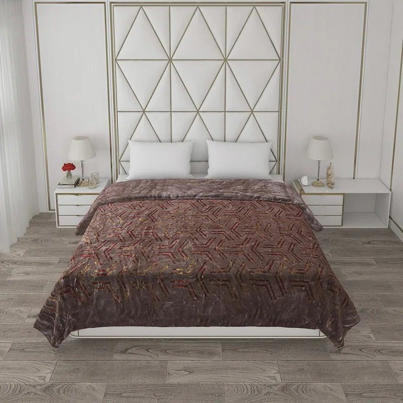 Monte Carlo Velvet Enchantment Reversible Blanket - 950 GSM media 1