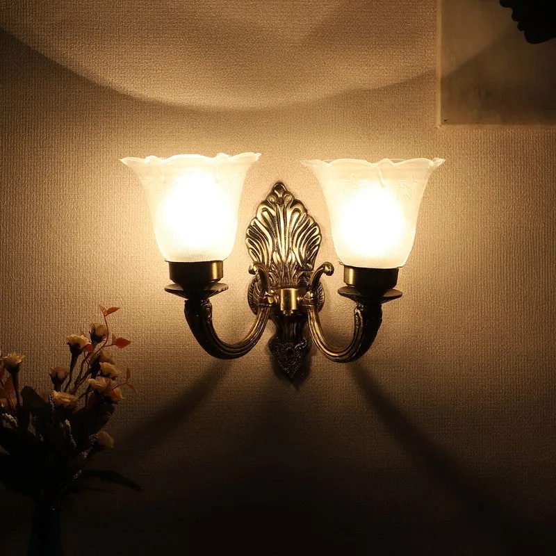 Fioyra Iron Wall Lamp media 4