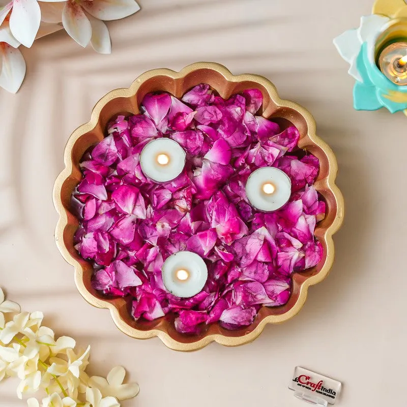 Lotus Petal Resin Urli - Gold media 7