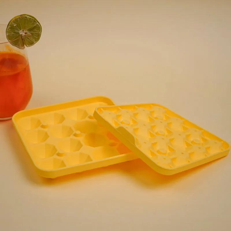 Diamond Silicone 16-Cube Ice Mould - Yellow media 1