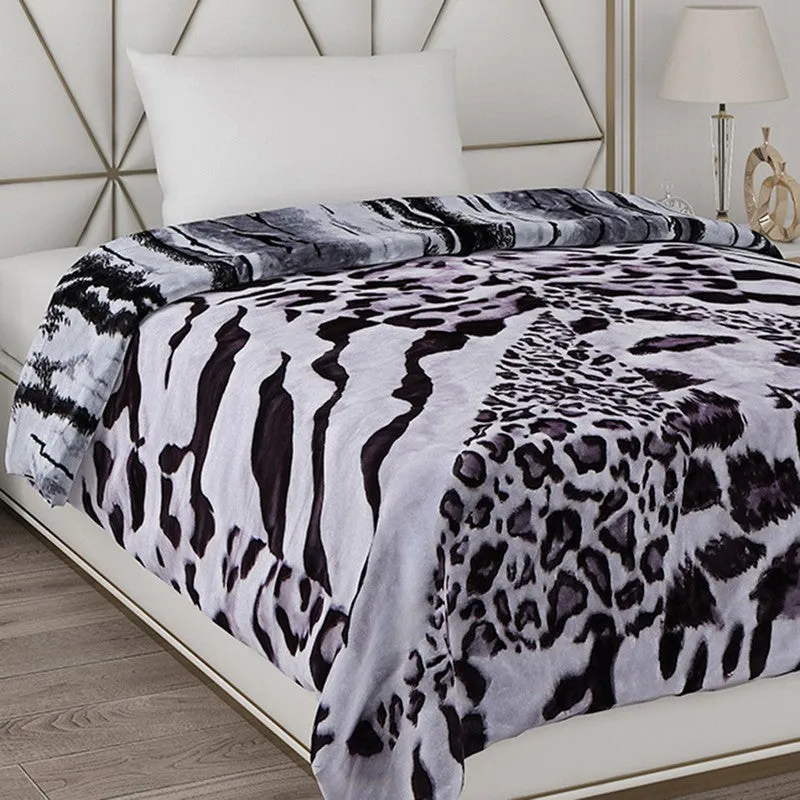 Monte Carlo Urban Safari Reveisible Blanket - 500 GSM media 5