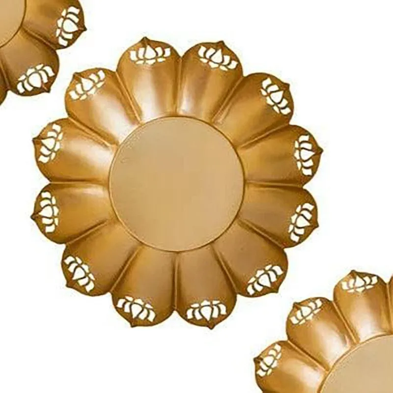 Petalled Urli Set media 6