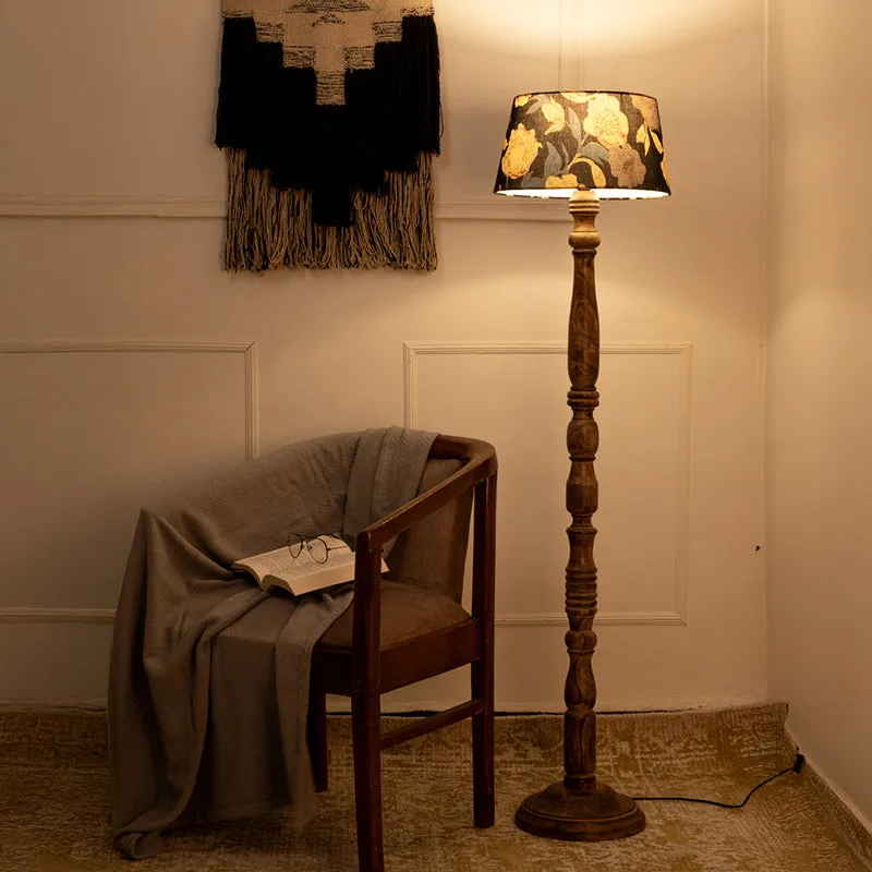 Whittla Prism Lotus Floor Lamp media 1