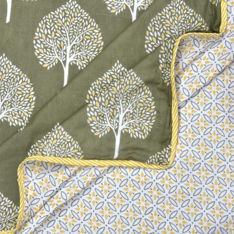 Akshat Ethnic Reversible Cotton Dohar (Dark Green)  - 180 GSM media 5