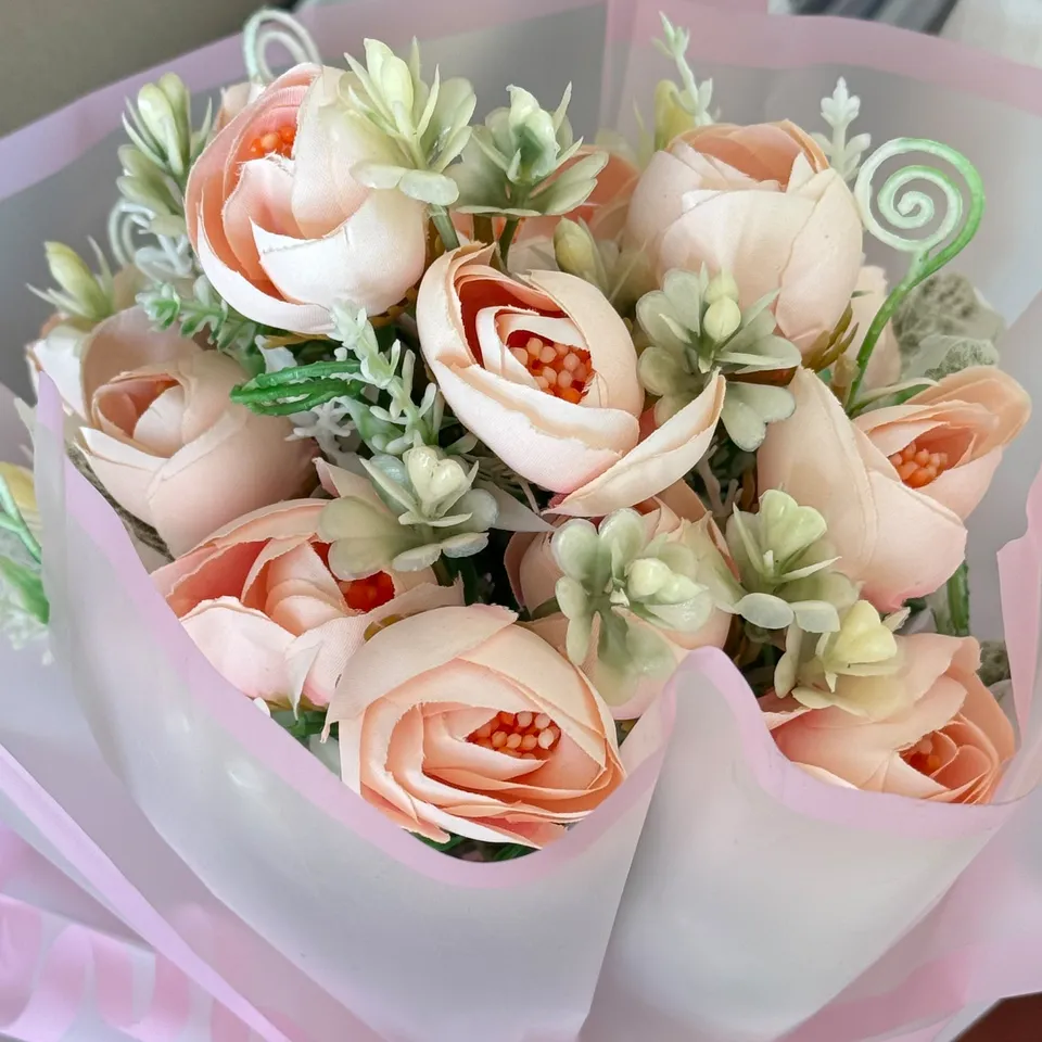 EverBloom Rose Bouquet - Peach media 6