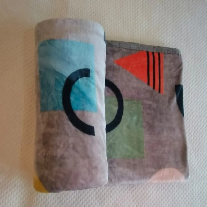 Pastelix Geometric Woolen Blanket (Grey) - 350 GSM media 4