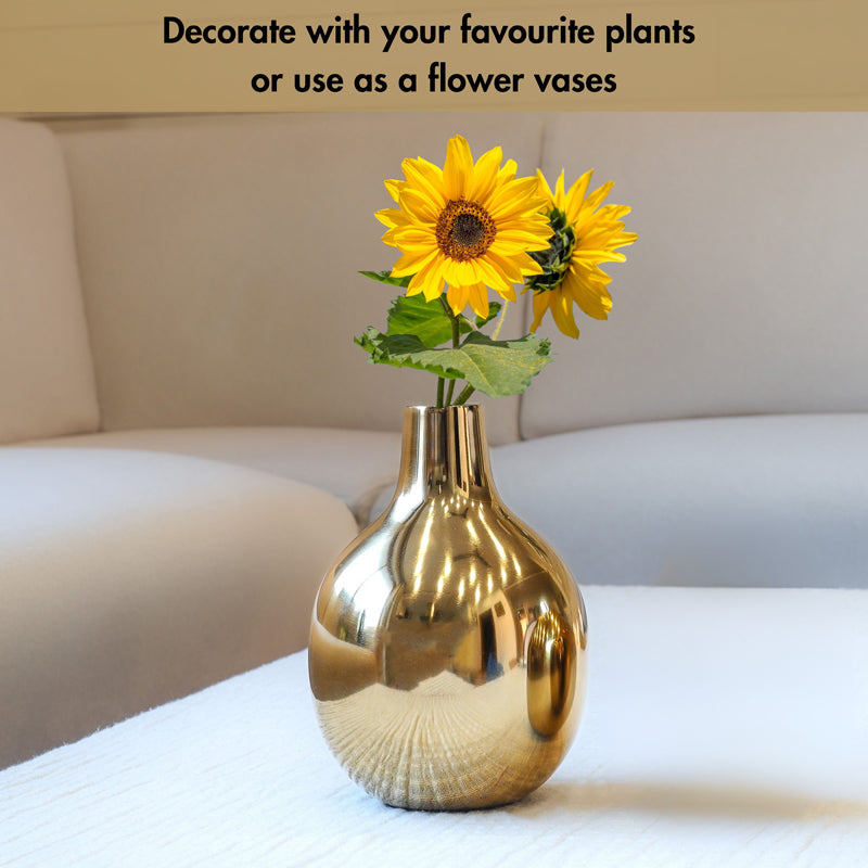 Glisara  Metal Vase media 4