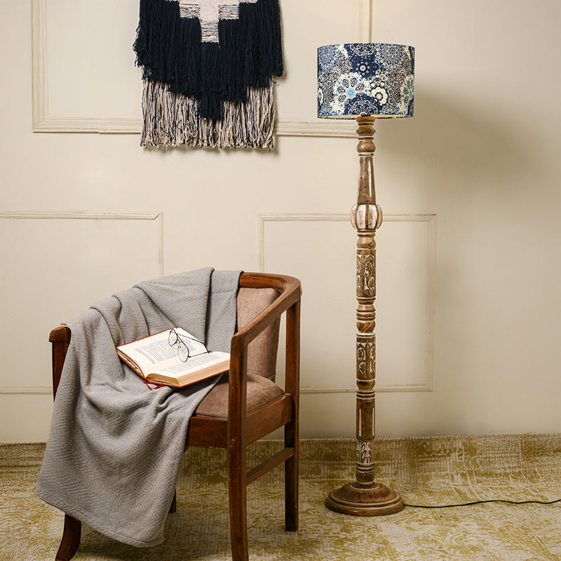 Arka Batik Floor Lamp media 2