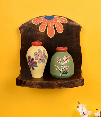 Wood · Terracotta