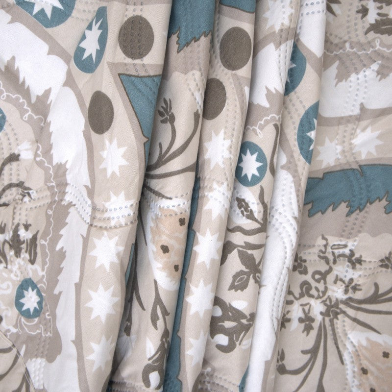 DreamHaven Reversible Cotton Comforter - 350 GSM media 5
