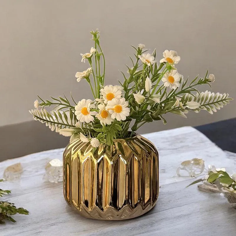 Agave Arc Metallic Gold Ceramic Vase media 3