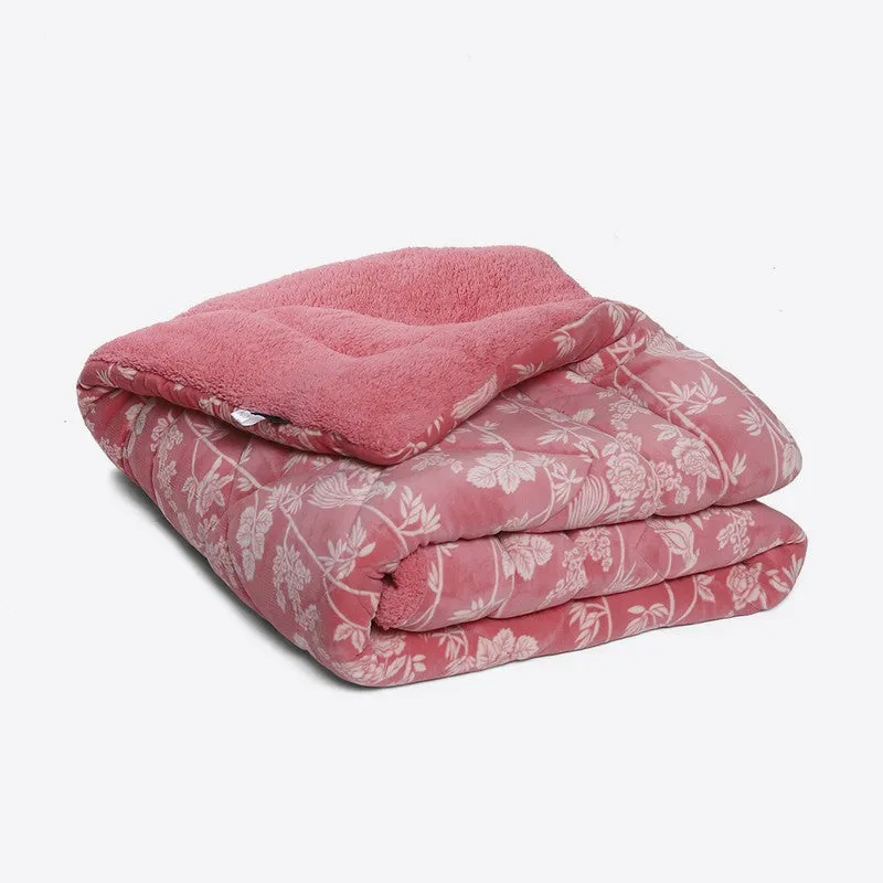 Monte Carlo Floral Bliss Comforter (Pink) - 1114 GSM media 6