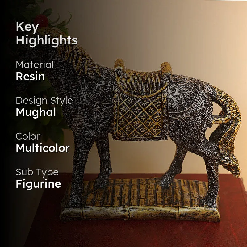 Royal Golden Saddle Horse Statue media 2