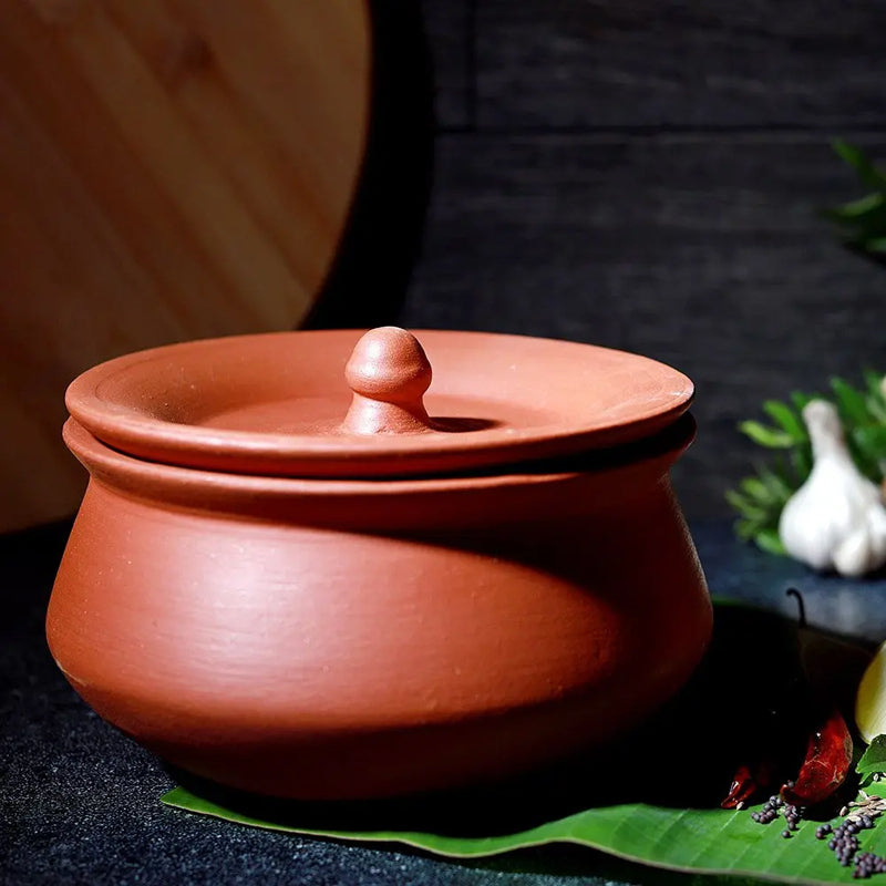 Arda Handmade Terracotta Handi With Lid - 700 mL