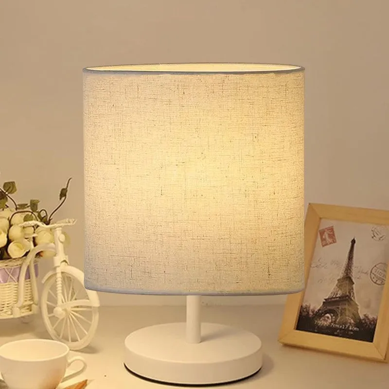 SolidEcho Light Metal Table Lamp media 1