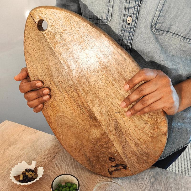 Premium Mango Wood Chopping Board by Brita media 3