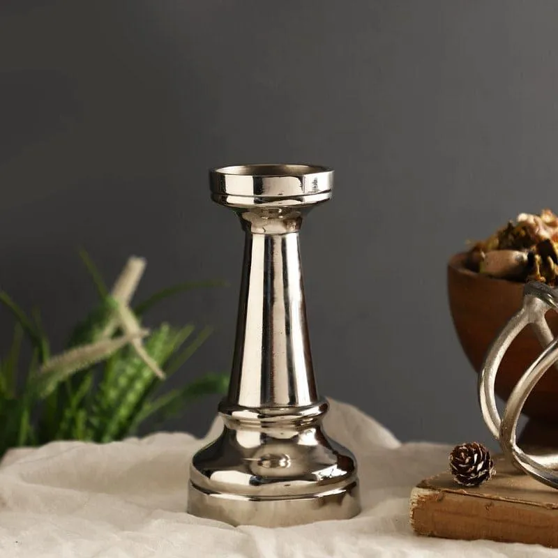 The Rook Aluminium Showpiece - Silver media 1
