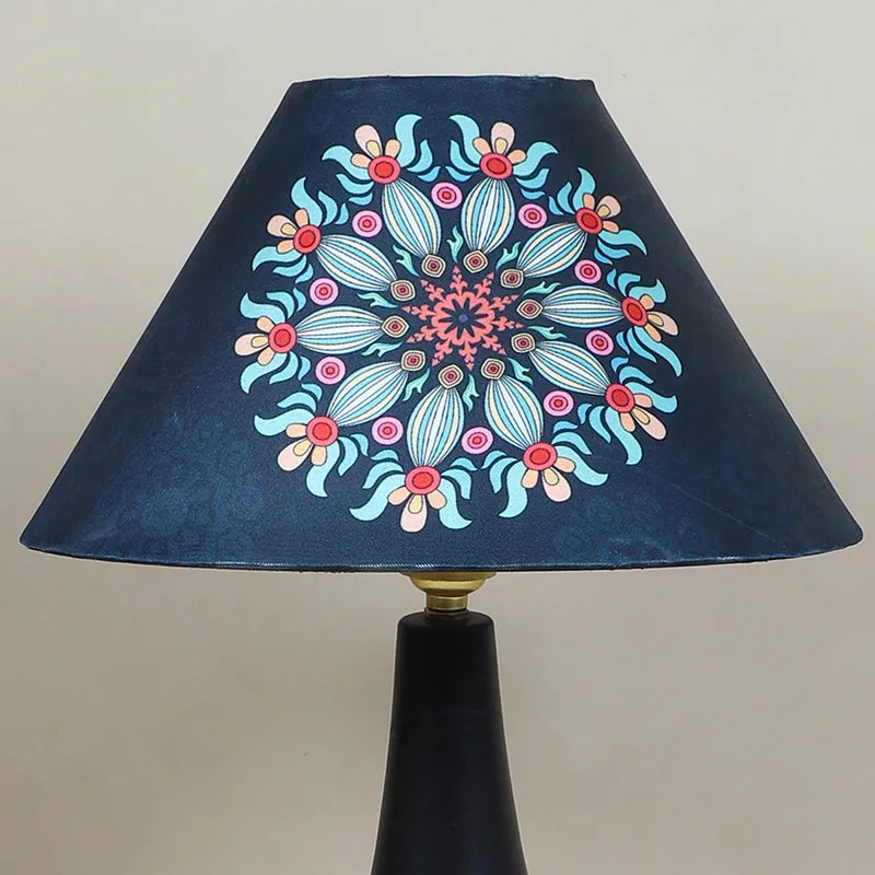 Toile Node Printed Metal Table Lamp - Multicolor media 3
