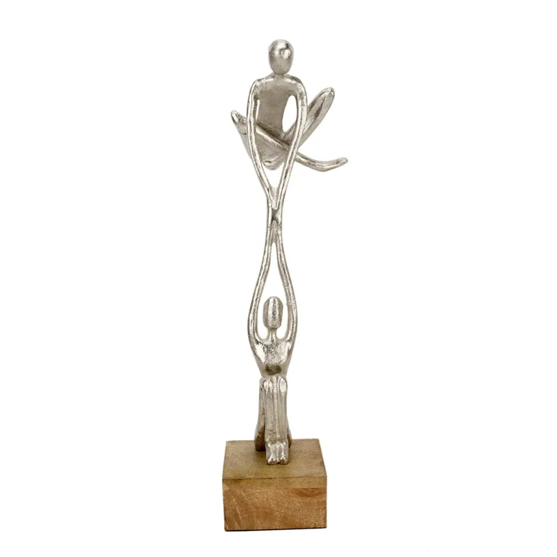 Maternal Magna Showpiece media 3