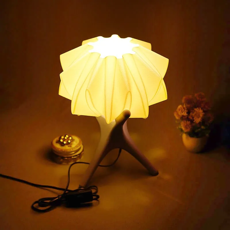 Bio Rayne 3D Printed Table Lamp - White,Olive Green media 1