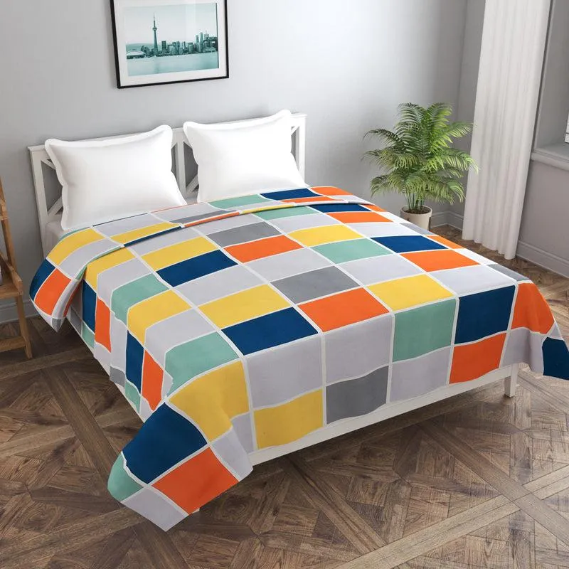 Rubik’s Rhythm Geometric Cotton Duvet Cover - 210 TC media 1