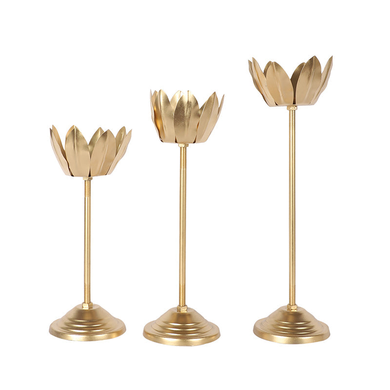 Lotus Lumière Candle Holder - Set Of Three media 5
