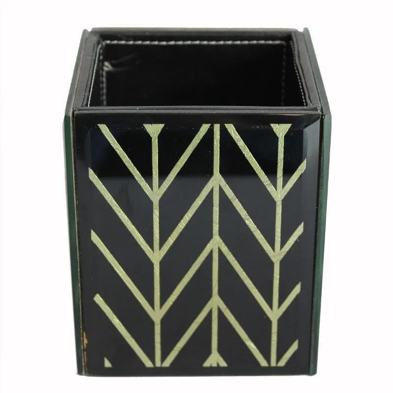 Petrica Patterned Toothbrush Holder media 3