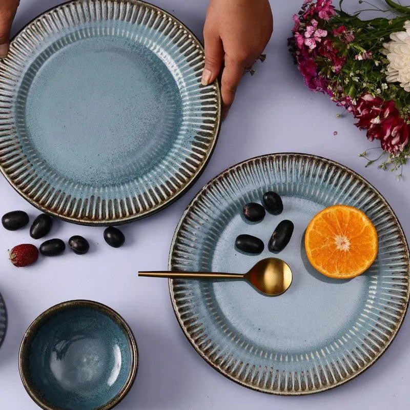 Willow Dinner Plate media 4