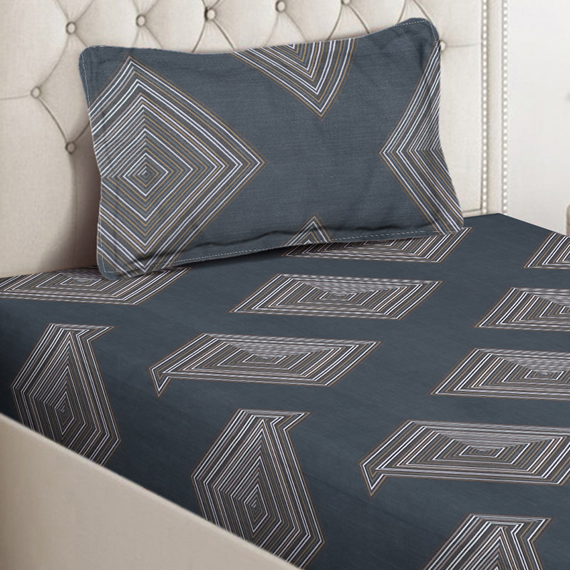 Quad Quest Geometric Bedsheet - 130 GSM media 4