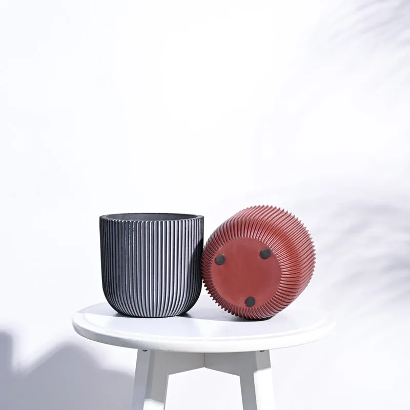 UGAOO Planter Ball Groove- Black Gold media 1