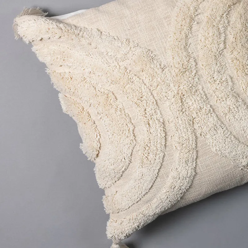 Arca Tufted Cushion Cover media 4