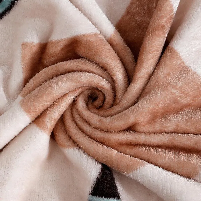 Pallava Abstract Fleece Bedsheet - 280 GSM media 5