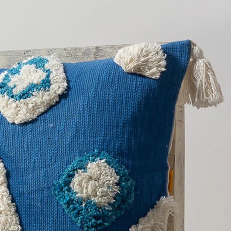 Ocean Knot Tufted Cushion Cover media 3