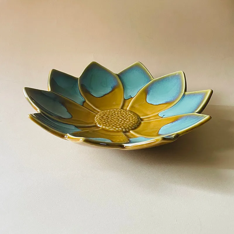 Round Leaf Ceramic Platter media 6
