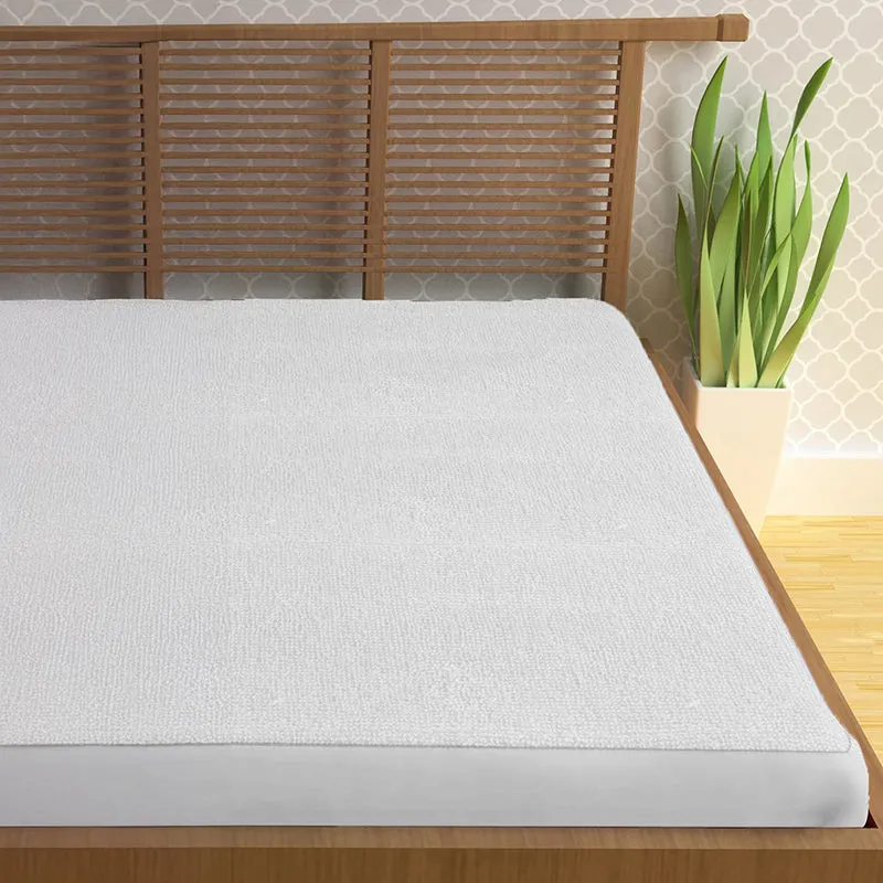 Somna Microfiber Mattress Protector media 1