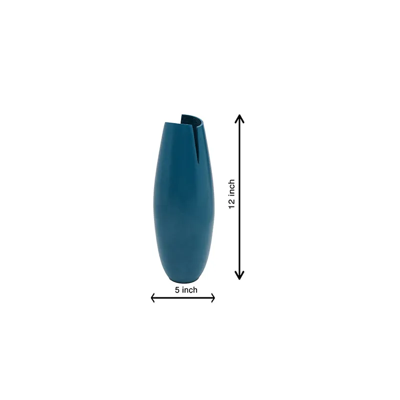 Ihina Metal vase media 3