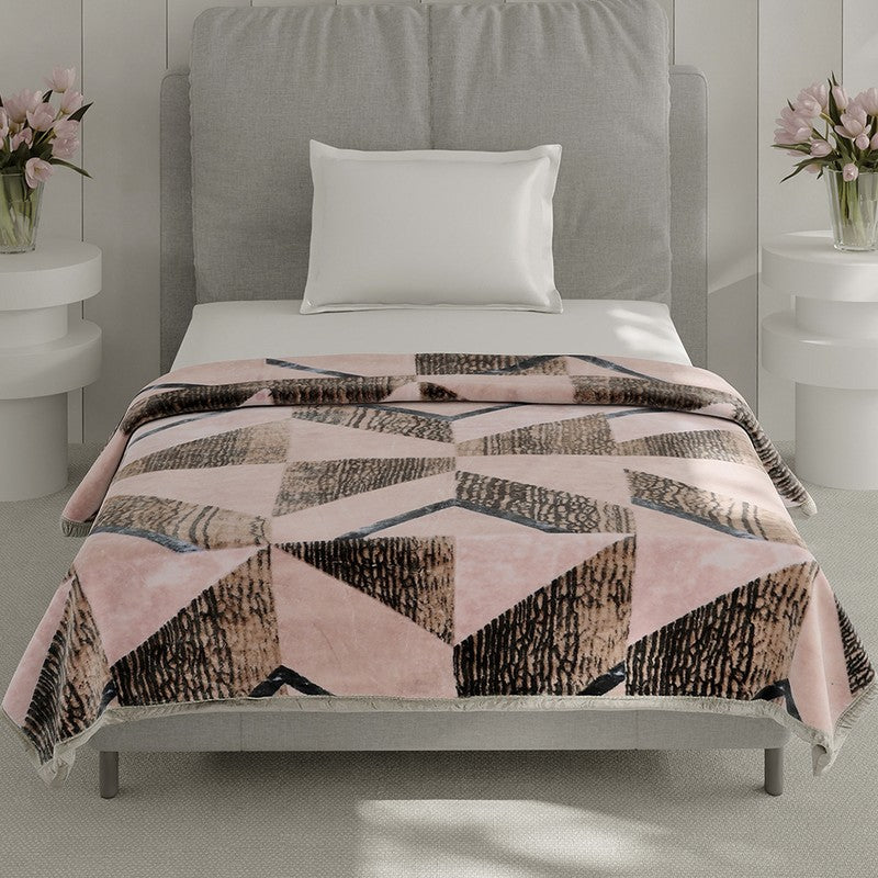 Monte Carlo Savory Silk Blanket - 625 GSM media 3