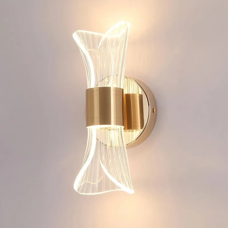 Luminous Twist Acrylic & Metal Wall Lamp media 3