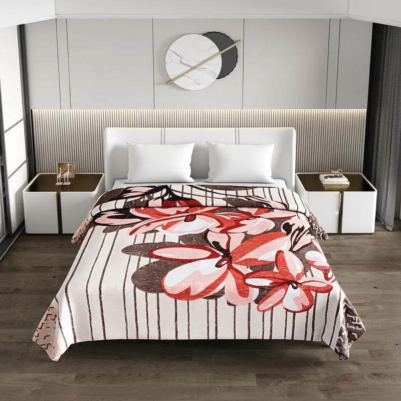 Monte Carlo Blossom Dreamscape Blanket - 900 GSM media 3