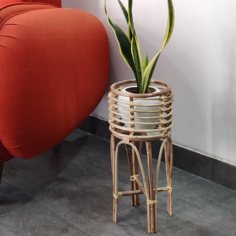 Cameron Floor Planter media 3