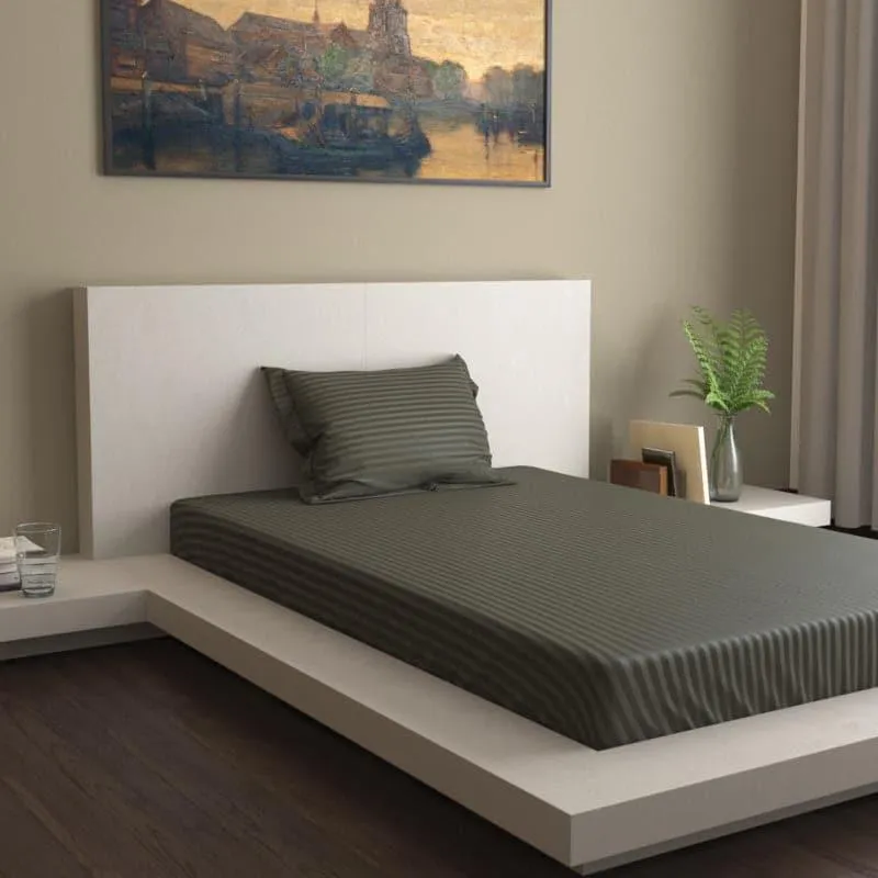 Lush Lavish Solid Cotton Bedsheet (Grey) - 400 TC media 4