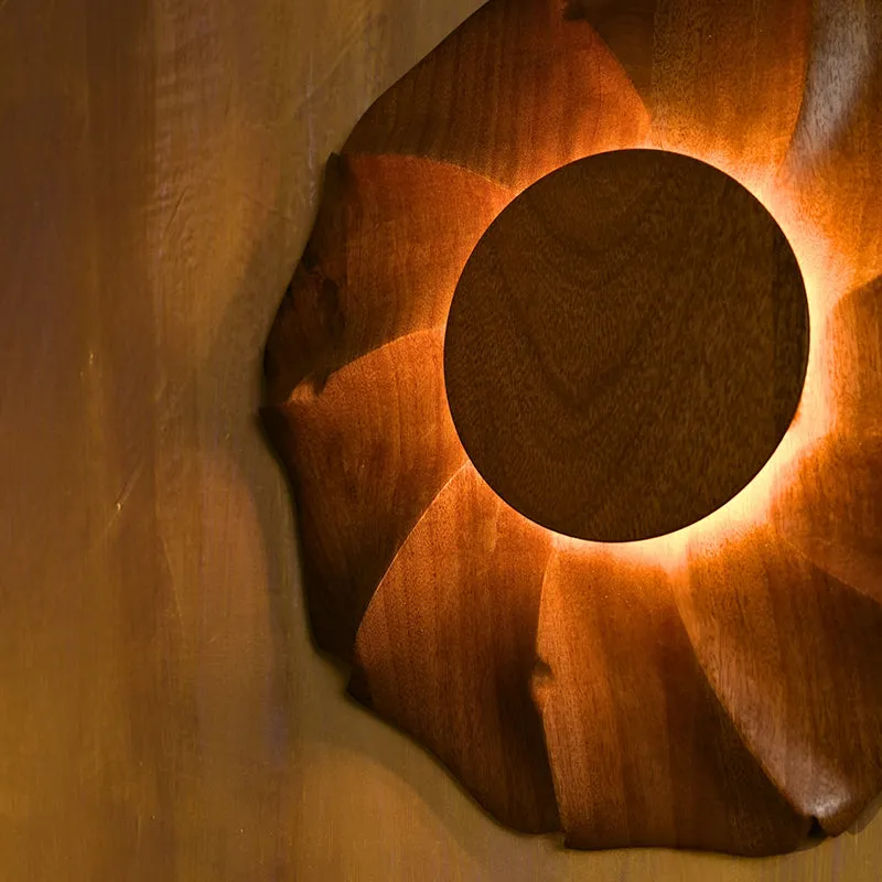 Varnen Wooden Wall Lamp media 5