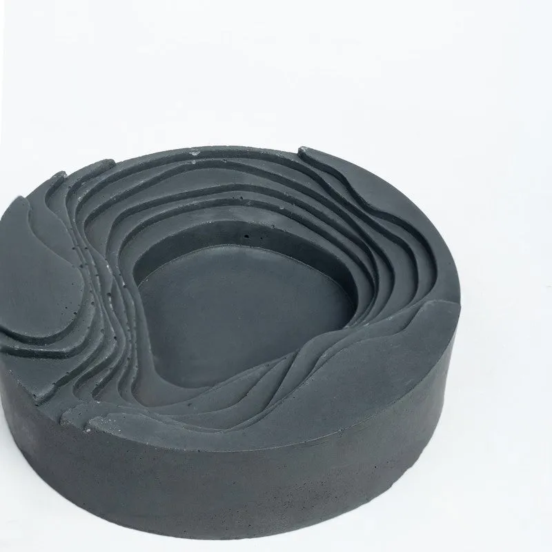 Sow Well Ash Tray - Black media 6