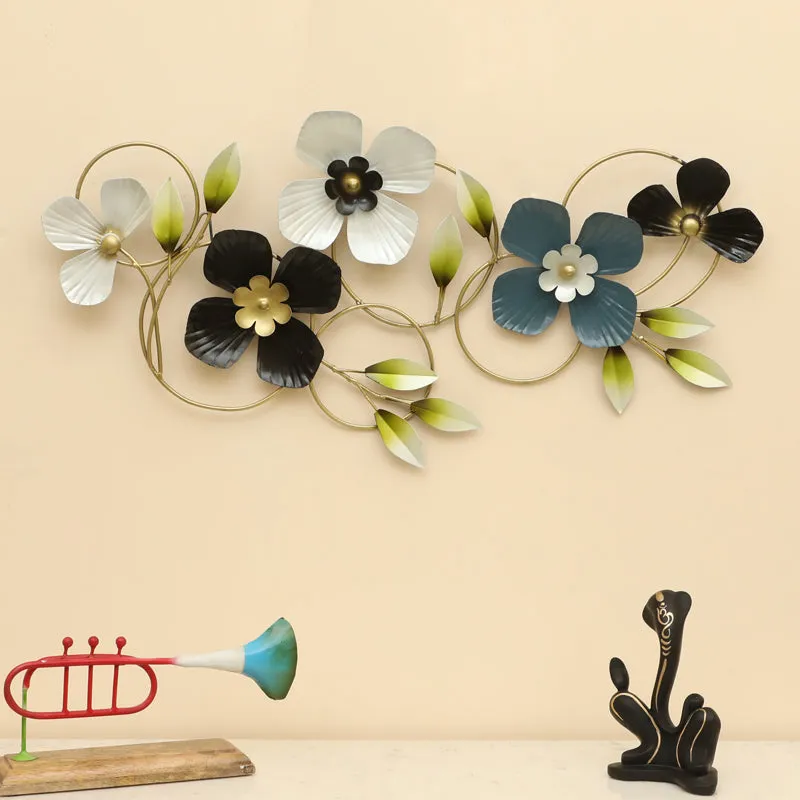 Slavyana Floral Metal Wall Accent media 1