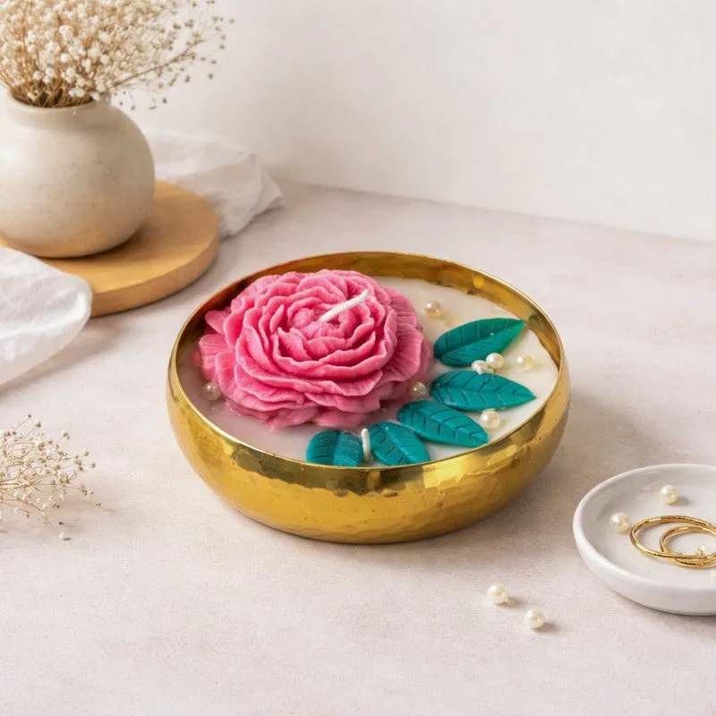 Rosy Cubique Soy Wax Candle media 1