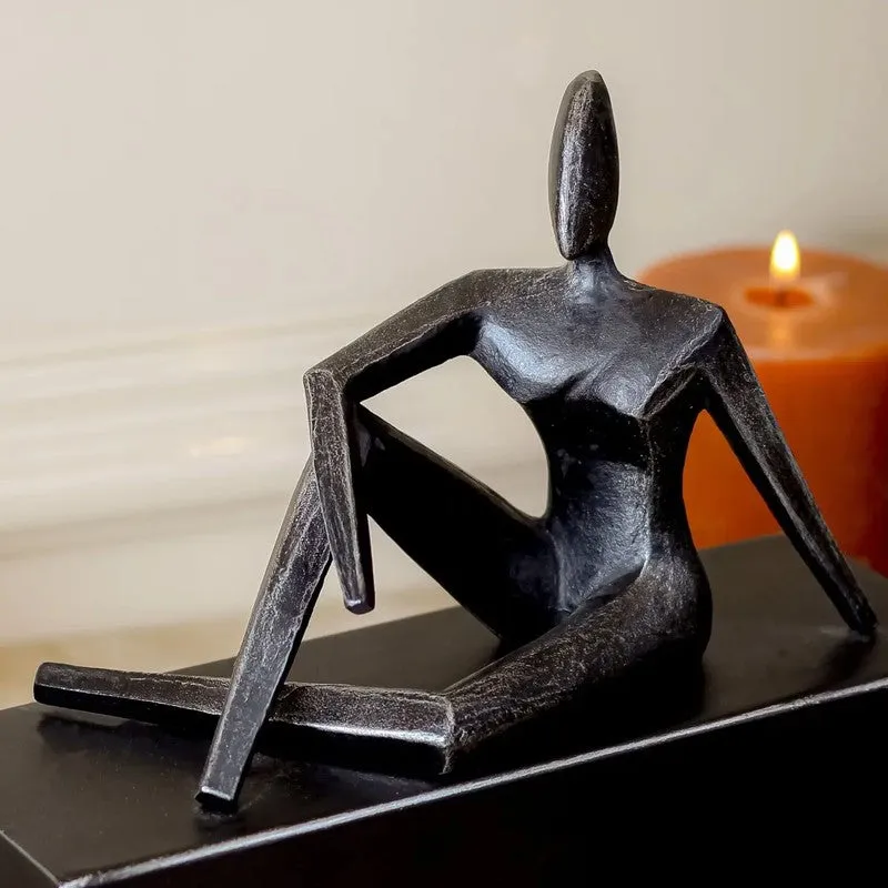 Veloura Figure Metal Showpiece media 4