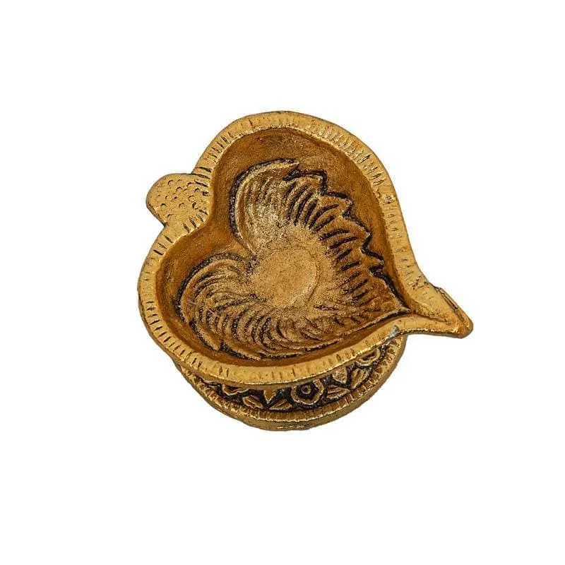 Betel Leaf Brass Diya media 5