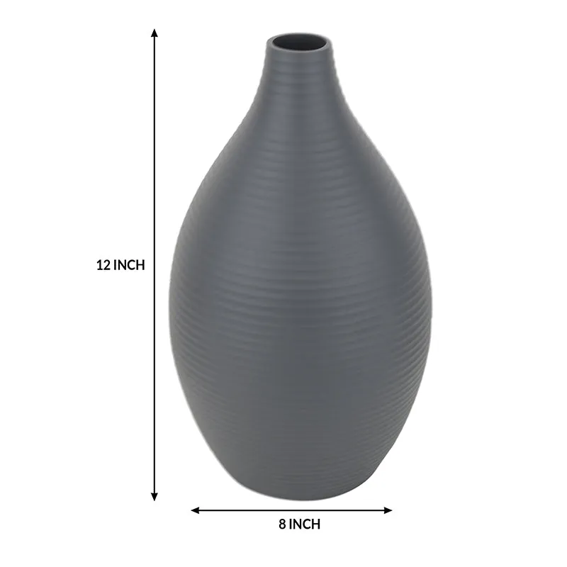 Vesa Aluminium Vase - Grey media 5